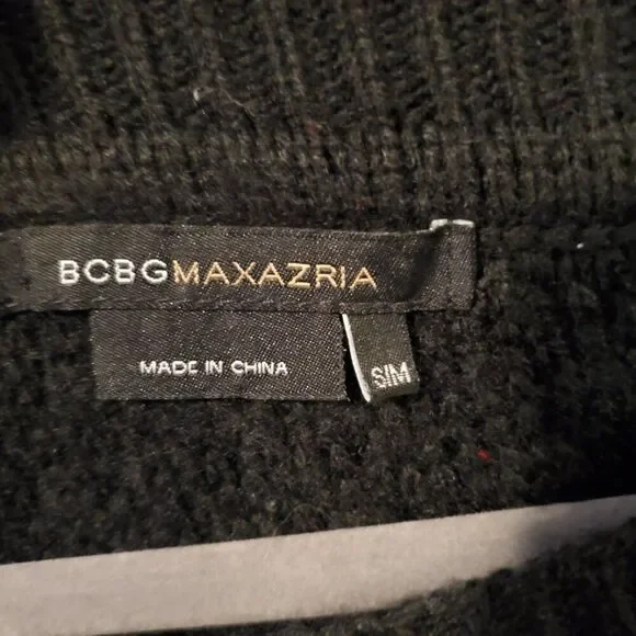 BCBGMaxAzria Black Cable Knit Asymmetrical Sweater Size Small/Medium - Picture 2 of 4